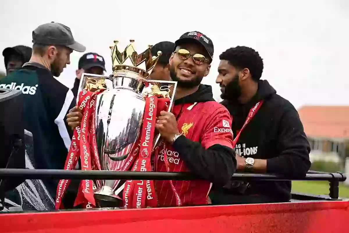 Breaking news: Bayern Munich initiates communication with Liverpool's star player amid sensational transfer announcements during the team's championship parade